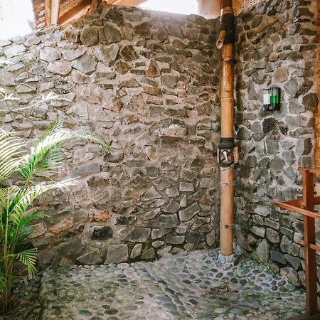 Baha Baha Villas West Sumbawa Yoyos - Free Yoga Class, Gym Daily Included For Guest - Fast Wifi Starlink Sekongkang Exteriör bild