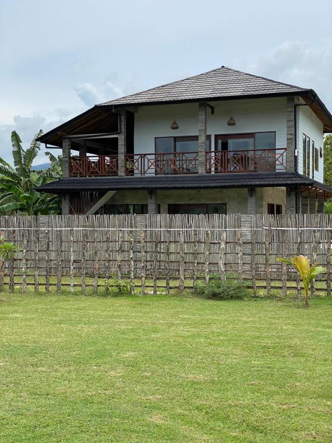 Baha Baha Villas West Sumbawa Yoyos - Free Yoga Class, Gym Daily Included For Guest - Fast Wifi Starlink Sekongkang Exteriör bild