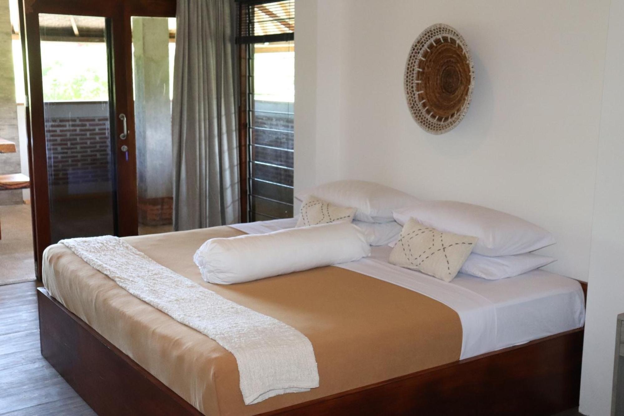 Baha Baha Villas West Sumbawa Yoyos - Free Yoga Class, Gym Daily Included For Guest - Fast Wifi Starlink Sekongkang Exteriör bild