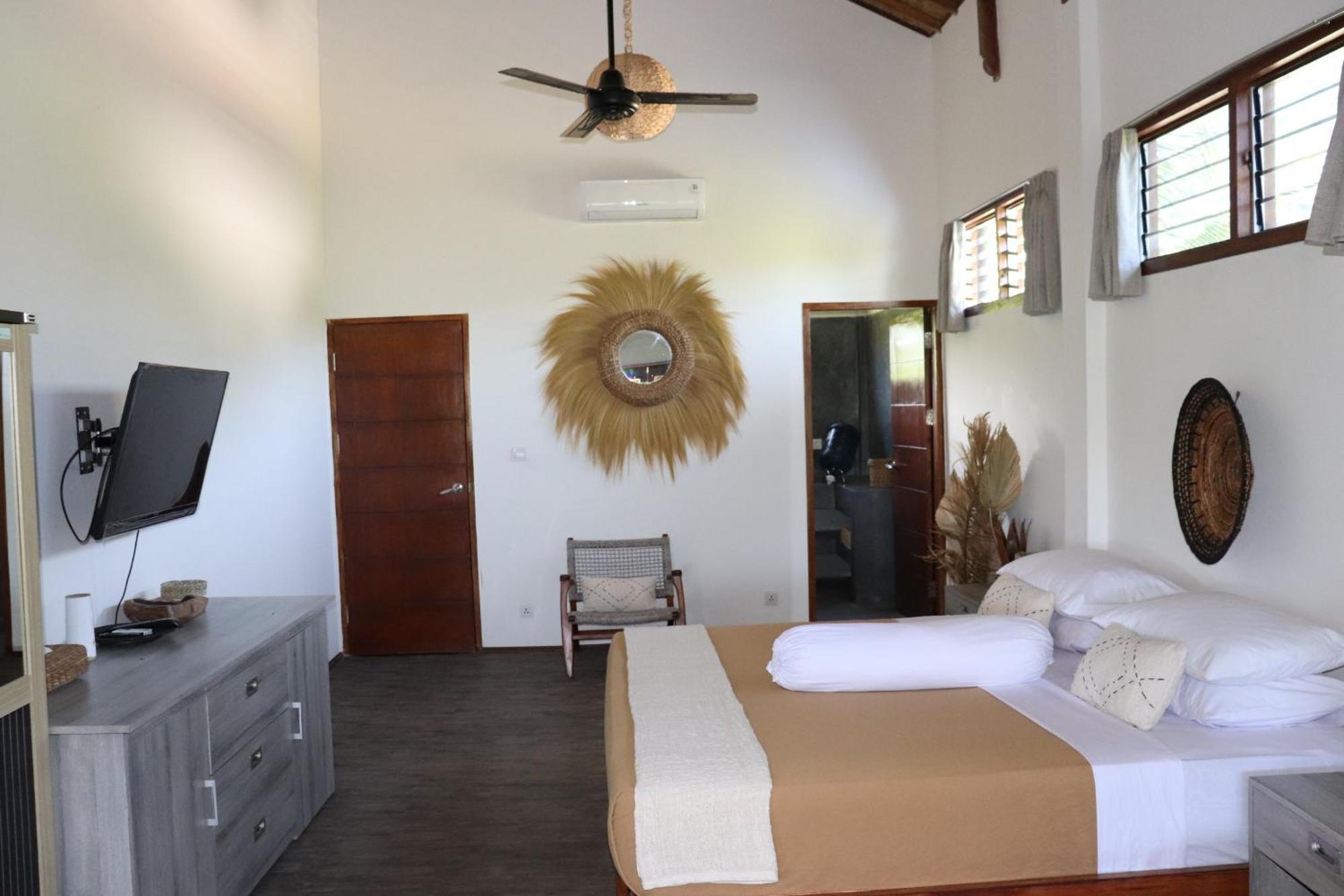Baha Baha Villas West Sumbawa Yoyos - Free Yoga Class, Gym Daily Included For Guest - Fast Wifi Starlink Sekongkang Exteriör bild